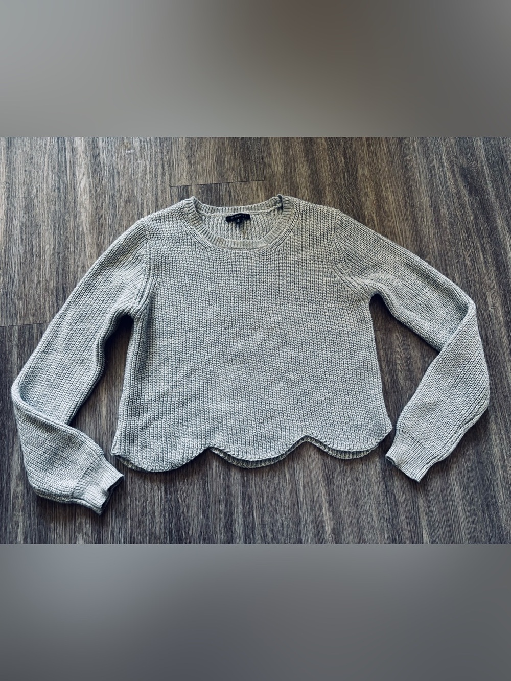 Dynamite Neutral Scalloped-Hem Cropped Crewneck Sweater